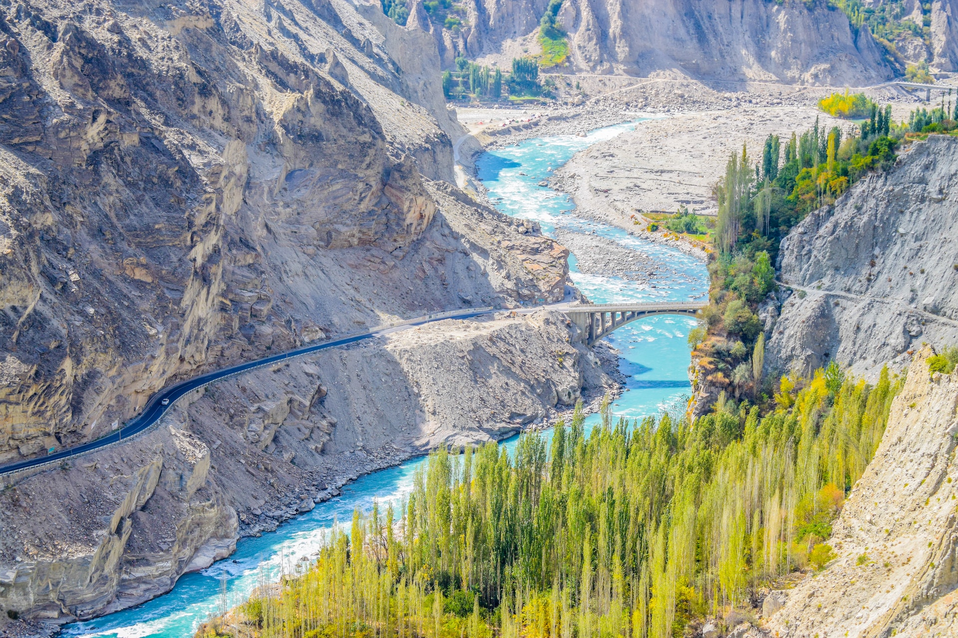 An image of Hunza Valley in Gilgit